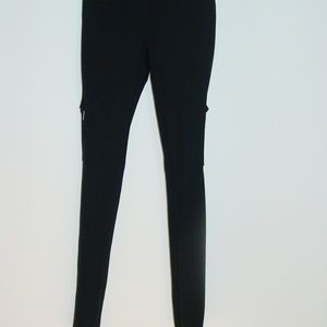 White House Black Market Black Cargo Skinny 00R